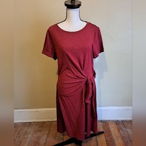 Chico's dress. Size 8/10. Tag says solid deep cherry.